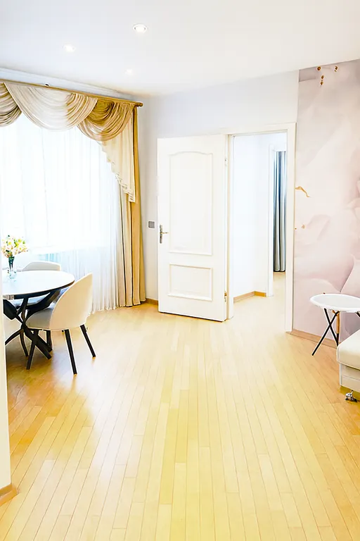 Квартира Уютная 2х комнатная квартира в тихом центре города,недалеко от вокзала — Минск