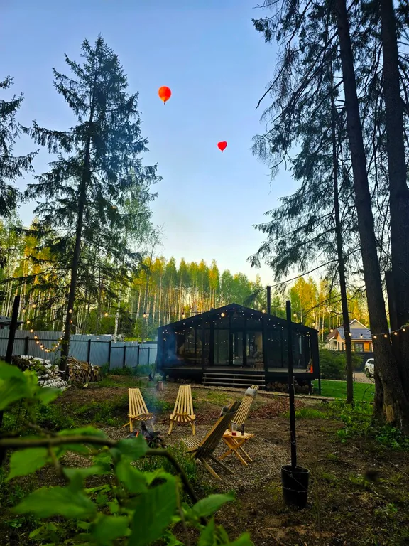 Коттедж Дом с двумя спальнями и сауной в еловом лесу — Шадрино