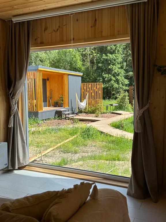 Семейный домик в лесу