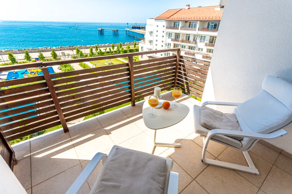 Апартаменты с видом на море и балконом №555