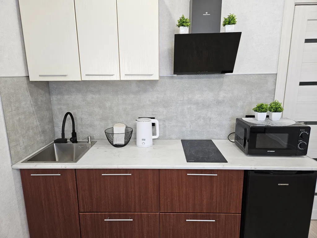 Уютная студия с видом на закат