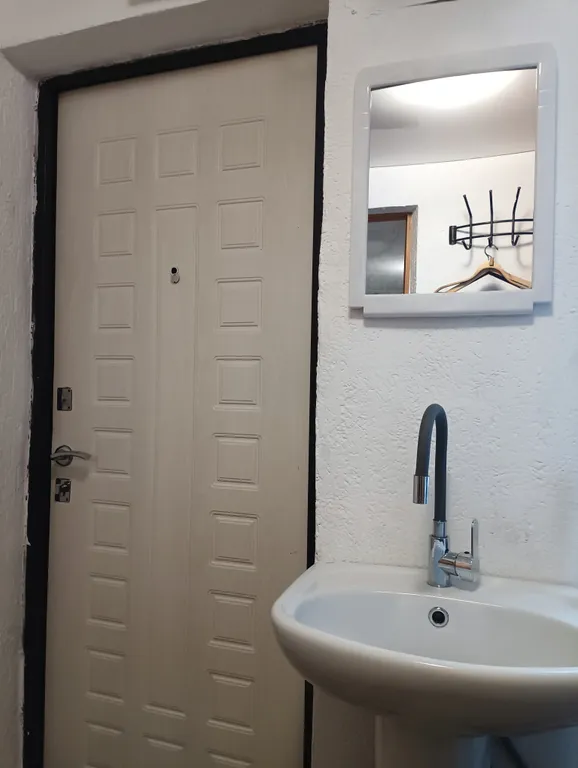 Студия в частном доме в Центральном районе