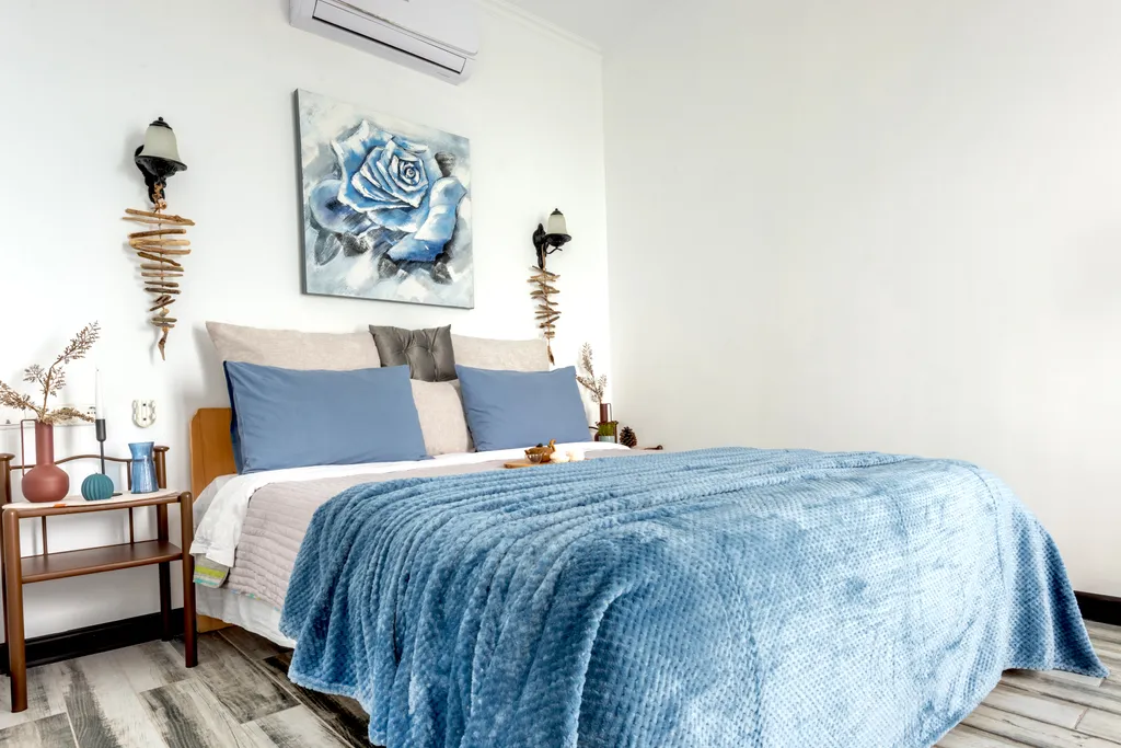 Ocean Breeze Retreat - Sea View Aesthetics