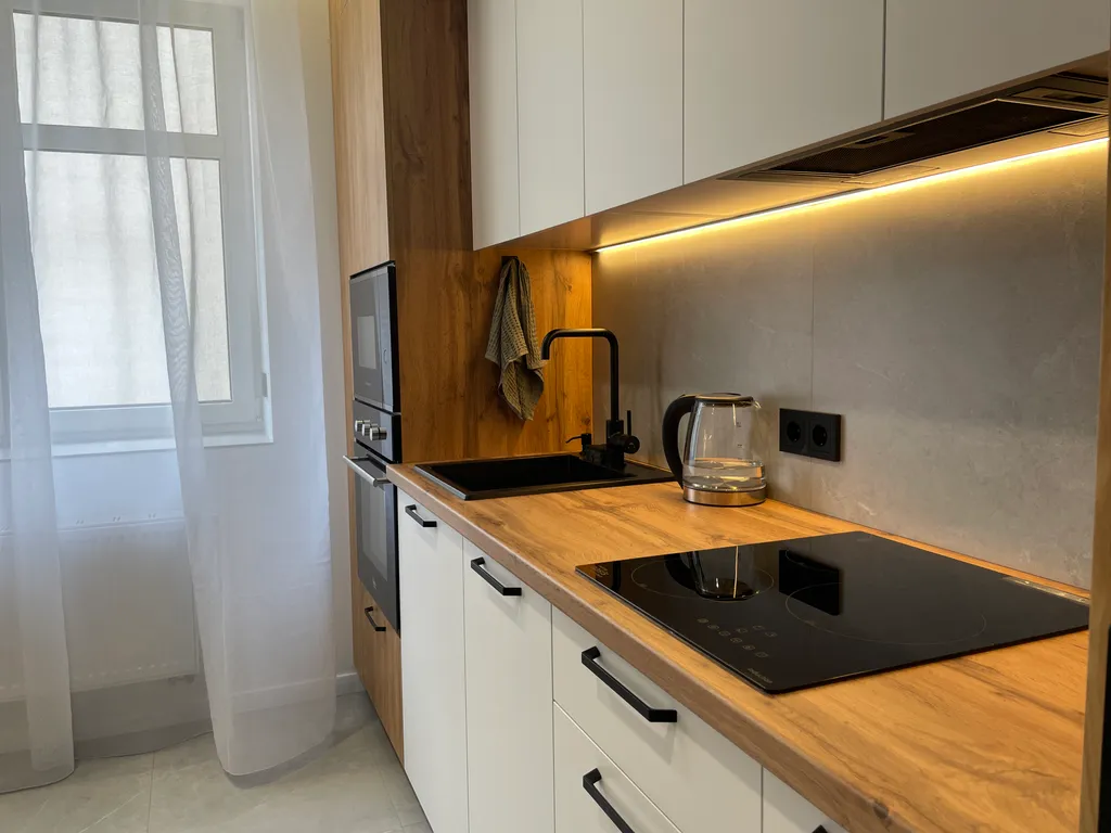 Просторная двухкомнатная квартира в центре