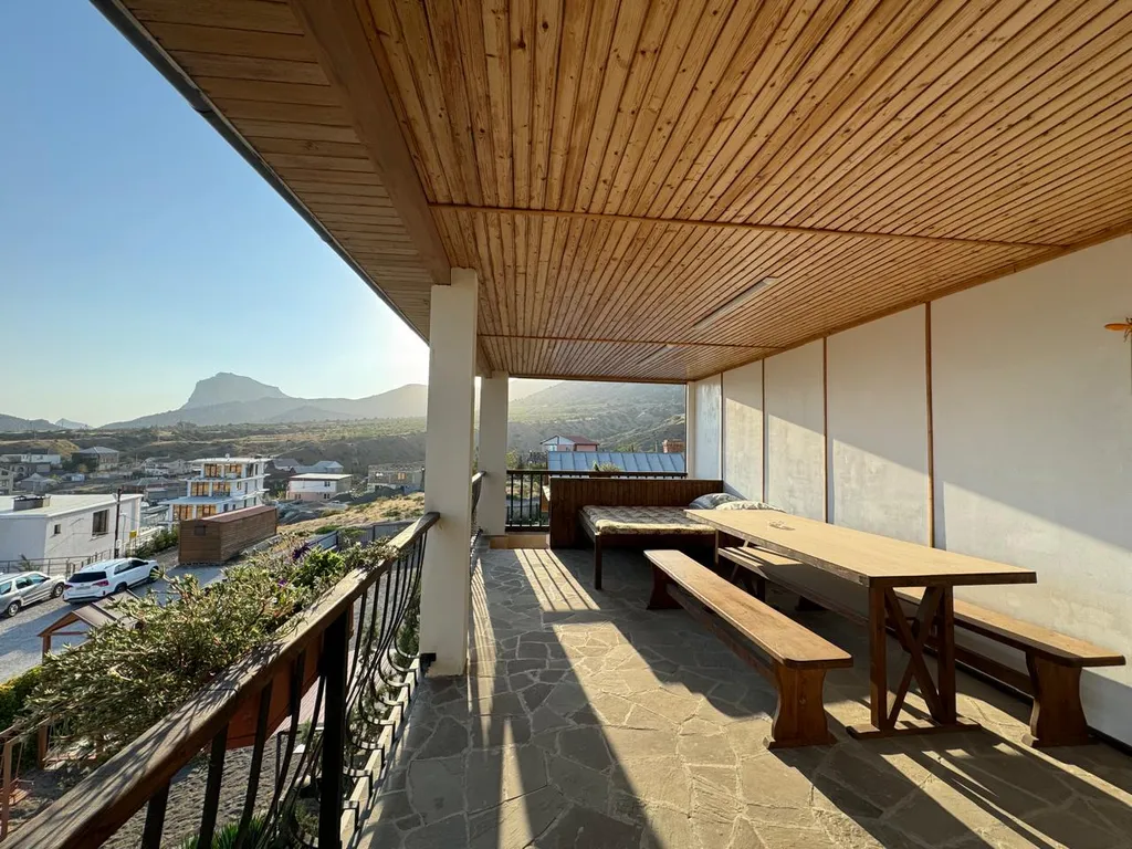 3-комнатная Квартира — аренда посуточно в Судак