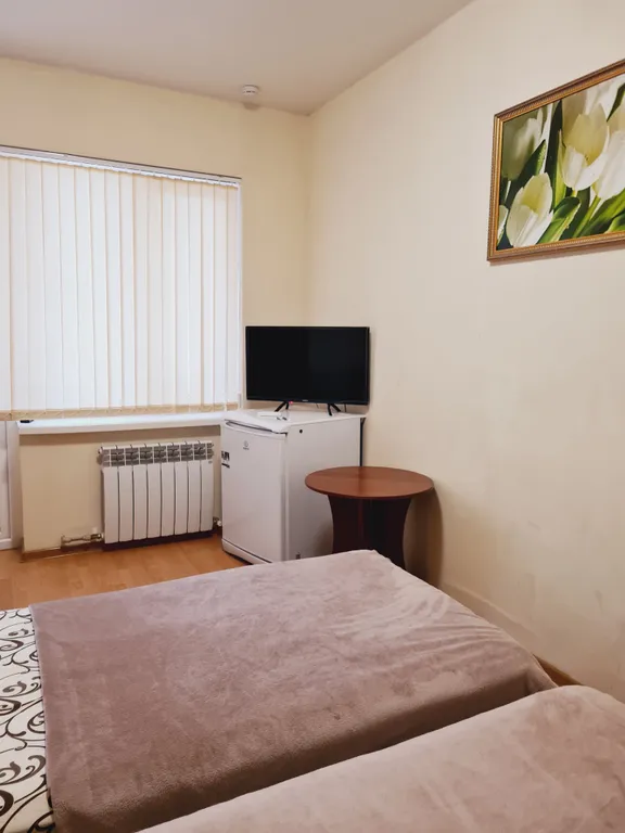 Двухместный стандарт с двуспальной и с двумя односпальными кроватями