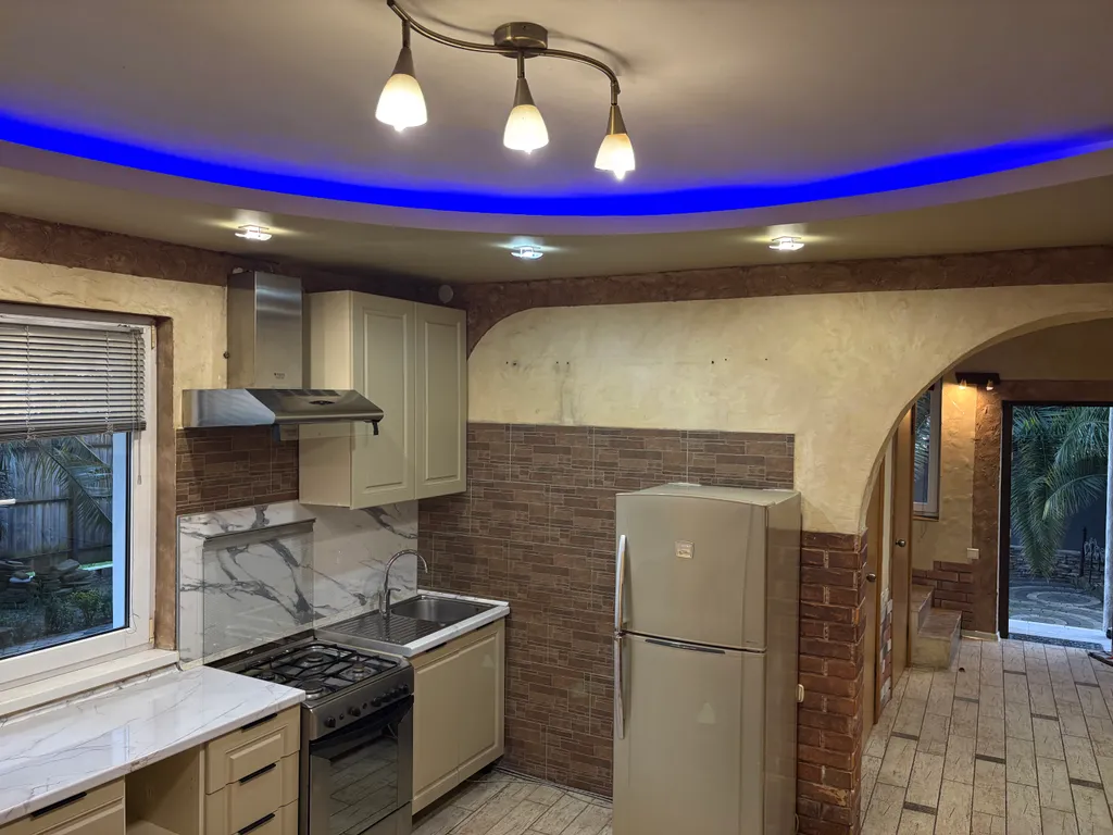 Отдельно стоящий коттедж