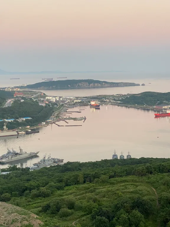 Двухуровневая квартира с видом на море