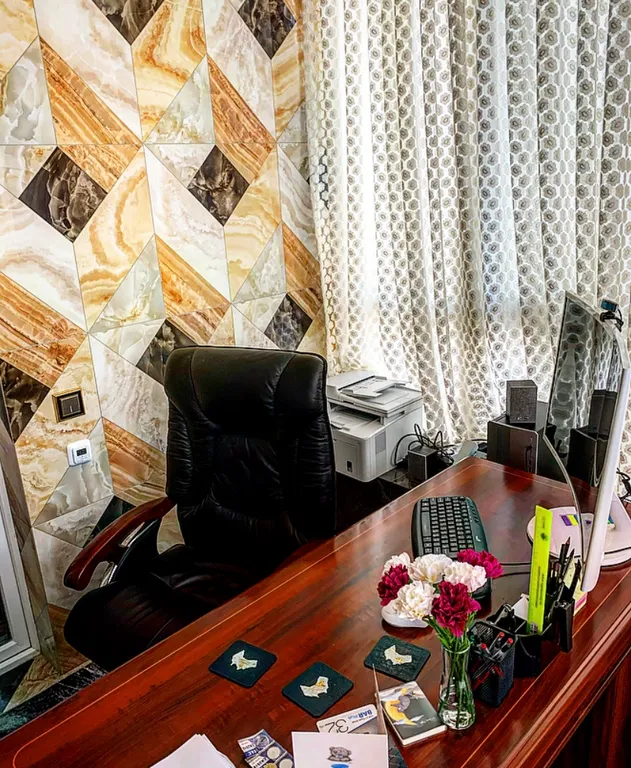 Элитная видовая люкс квартира с террасой дизайна R Cavalli