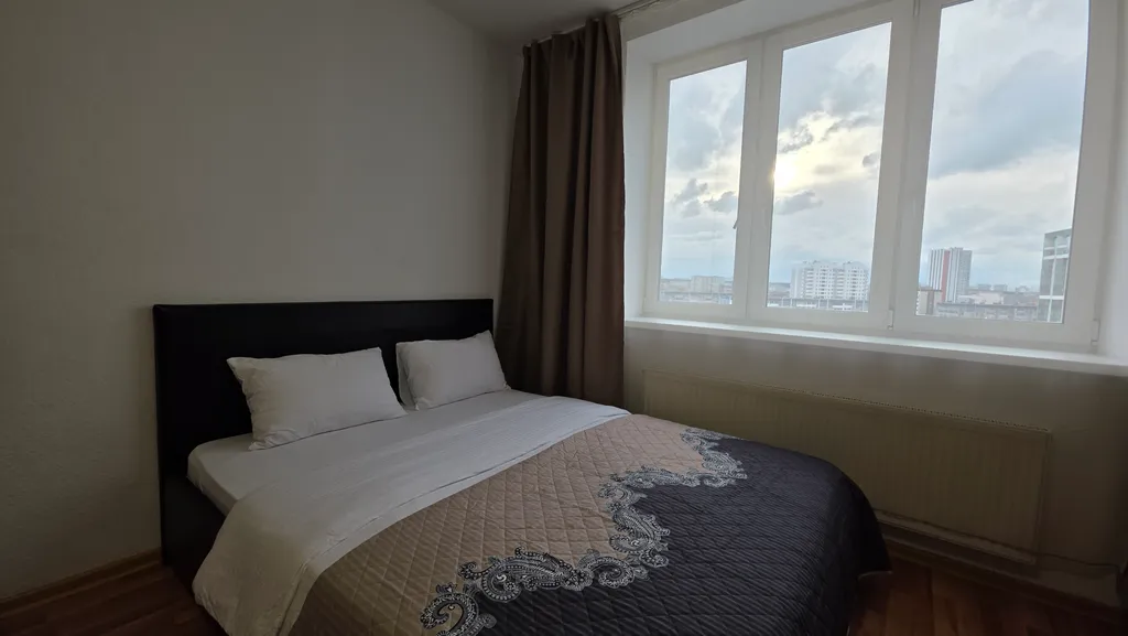 Тут хорошо на Островского