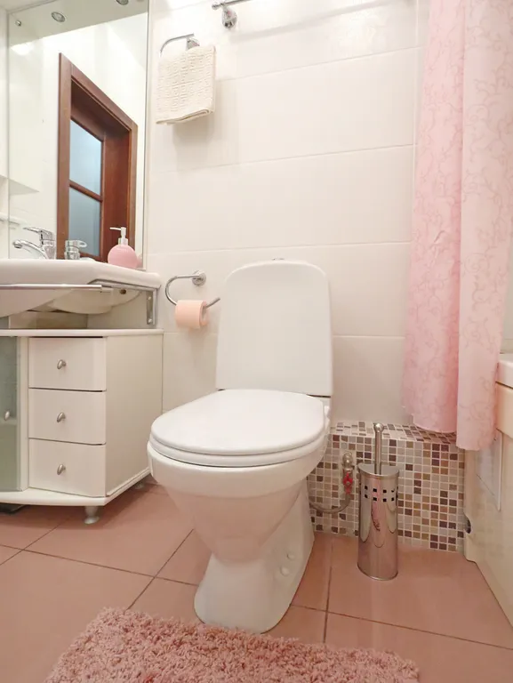 Красивая большая однокомнатная квартира в самом центре микрорайона ГГМ