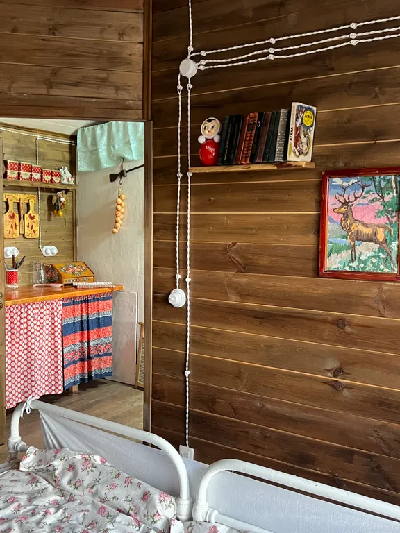 Дом в горах у реки