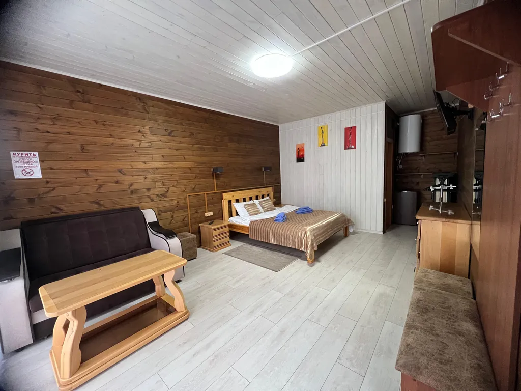 Четырёхместный номер с террасой