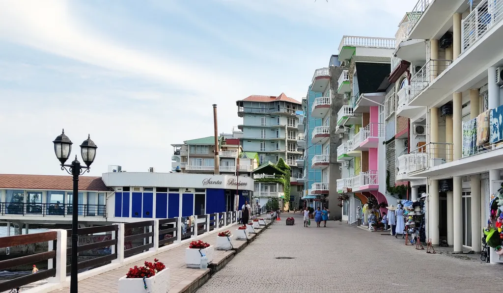 Апартаменты с панорамным видом на море, бассейном и SPA в 40 м от моря