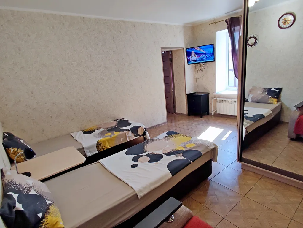 Бюджетный дом для вашего комфортного отдыха со двором