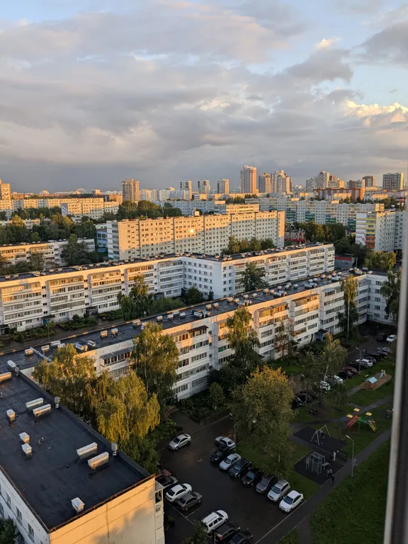 Уютная однокомнатна квартира, шикарный вид из окна