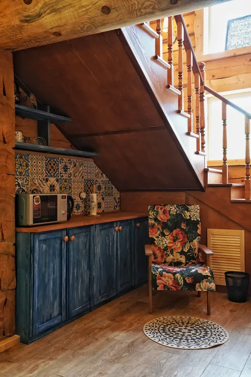 5-комнатный двухэтажный Коттедж Цветы в Подмосковье в окружении леса