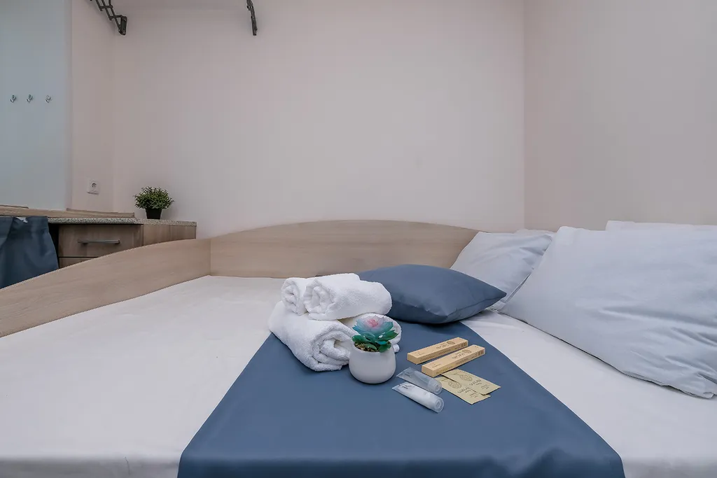 Квартира Уютная студия рядом с МНТК имени Федорова — аренда посуточно в Новосибирск