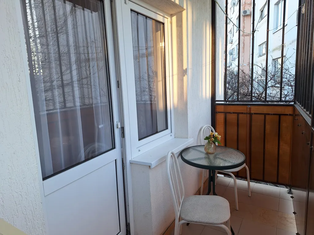 Квартира Квартира Улучшенный комфорт плюс, четырёхместный номер с террасой — Геленджик