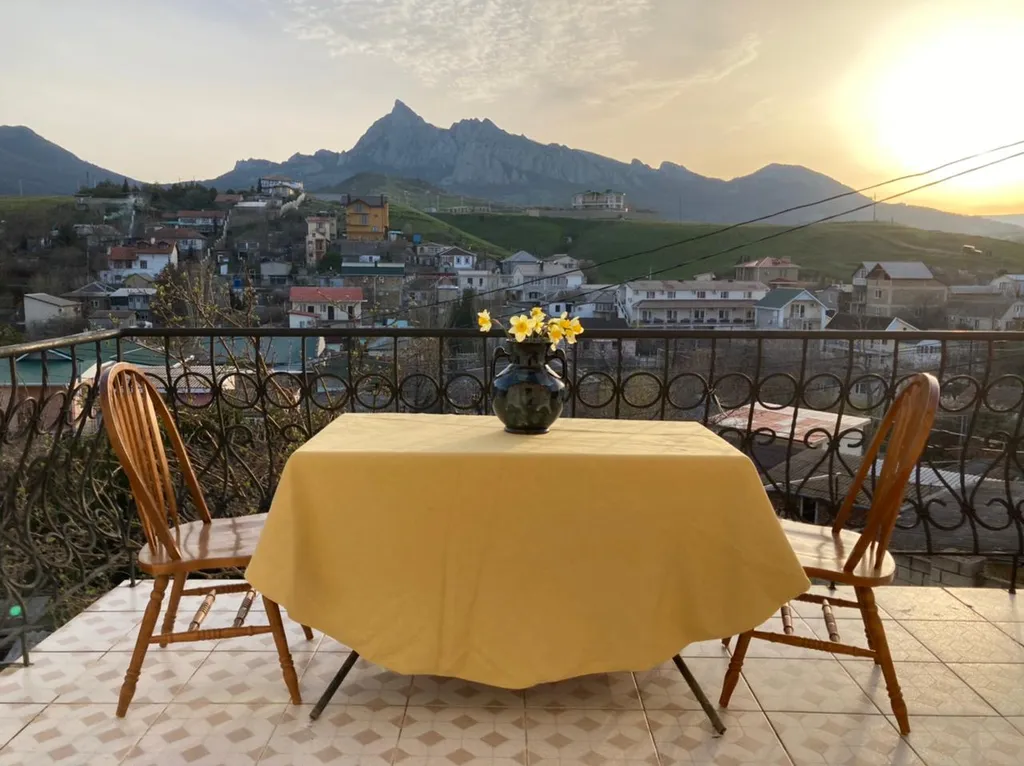 Коттедж Большие апартаменты. Вилла с беседкой на Киловой горе. 2 этаж — аренда посуточно в Коктебель