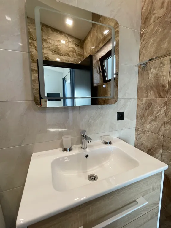 Студия с видом на море