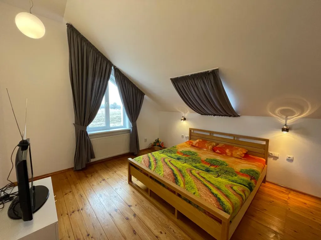 6-комнатный Дом