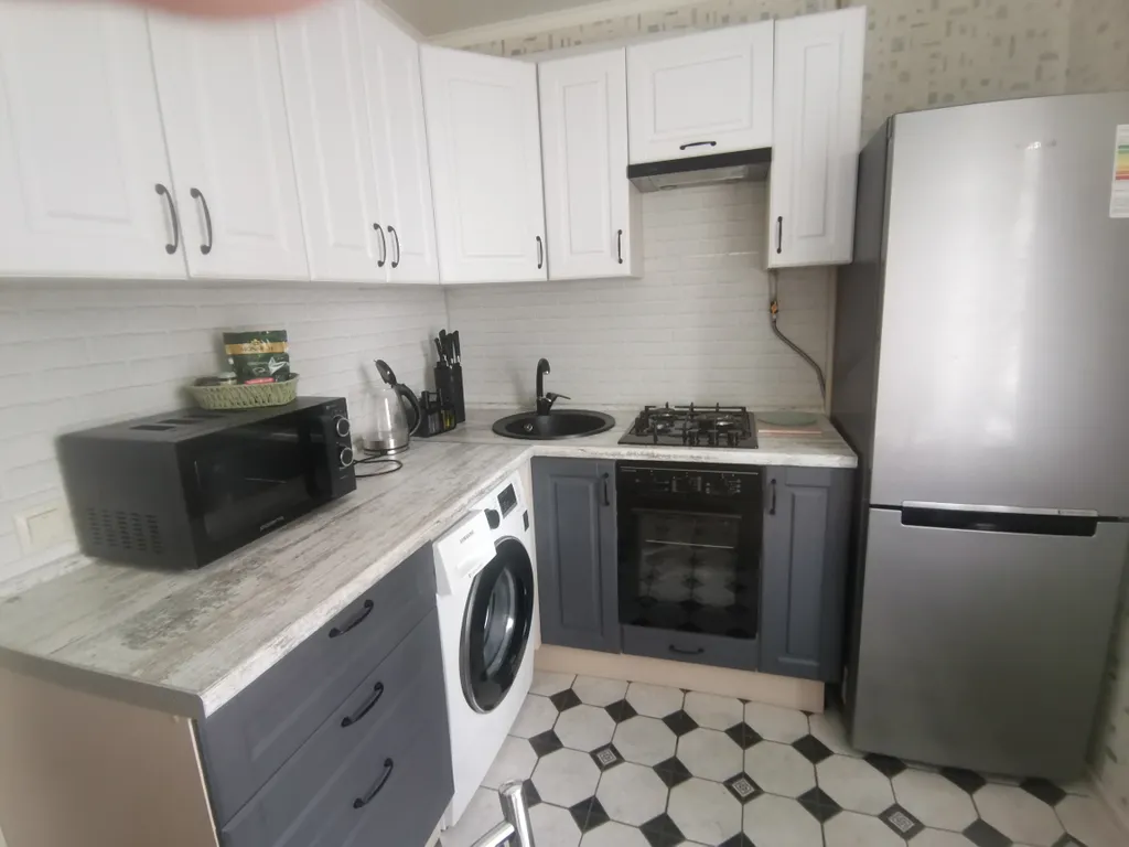 Уютная квартира с видом на горизонт и восход Солнца