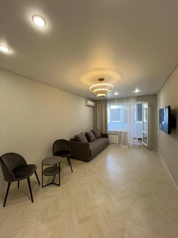 2-х комнатная квартира в центре Керчи с новым ремонтом