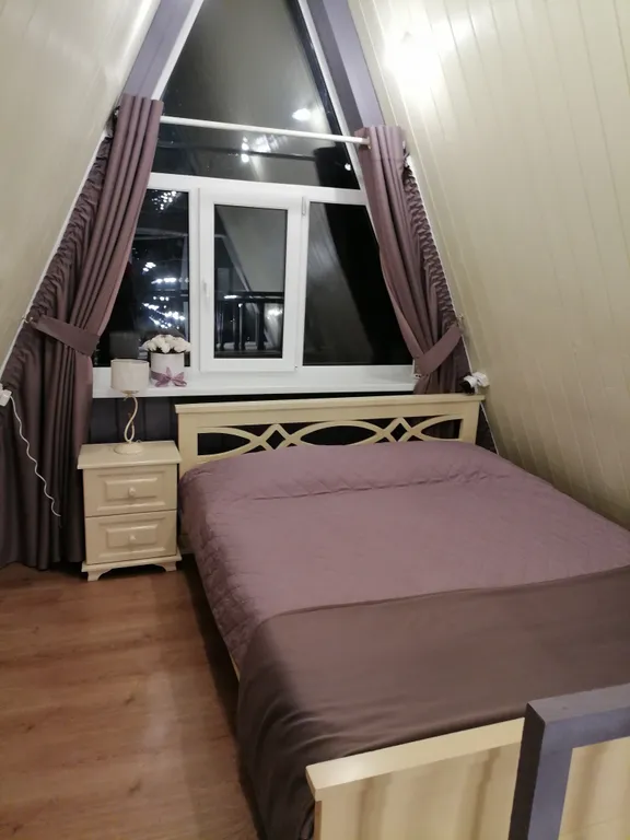 Романтический отдых в доме на границе с лесом