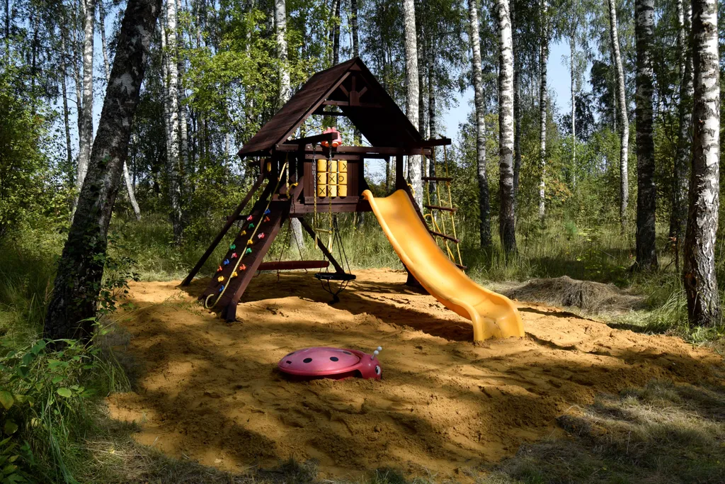 Дом в лесу, со всеми удобствами