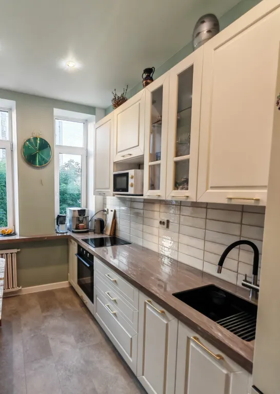 2-комнатная сталинка с террасой в ультрацентре с парковочным местом