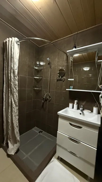 6-комнатный Дом