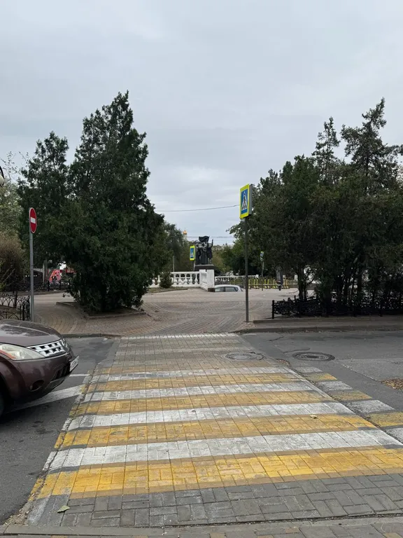 Уютная комната в самом центреВид из окна в парк Ростова-на-Дону