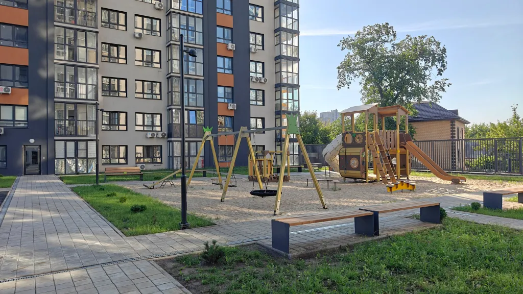 ТЕРРА48 | Гедонист люкс: рабочее место + панорамный балкон в центре