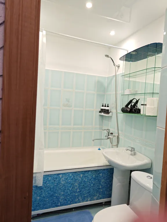 Двухкомнатная квартира с удобным расположением 5 минут до моря