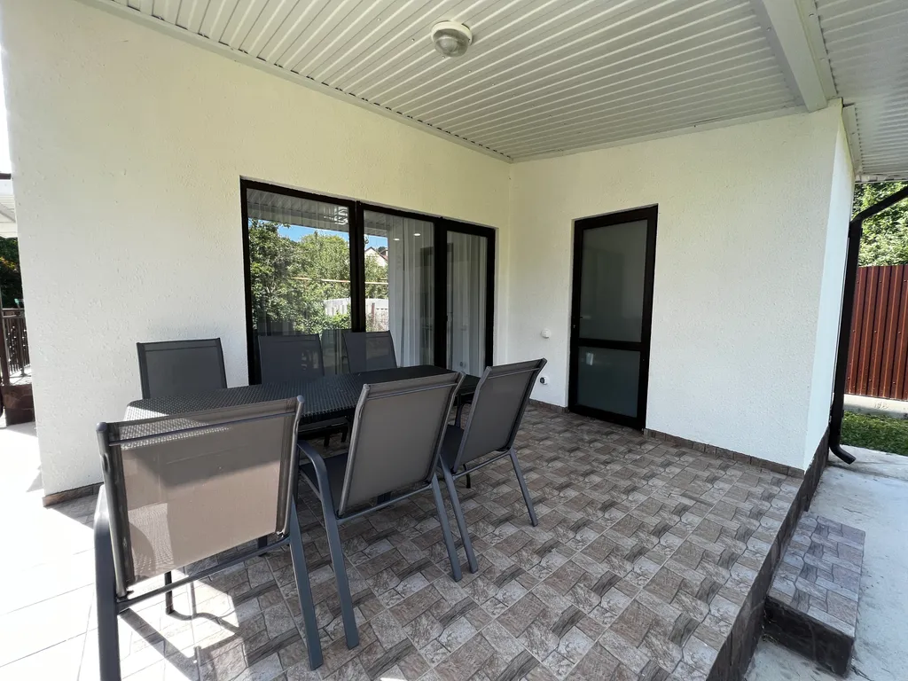 Уютный новый дом недалеко от моря