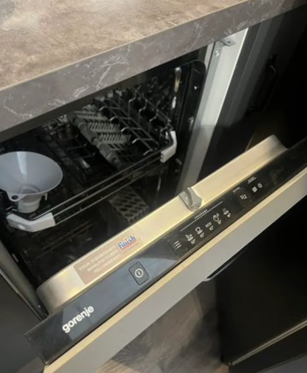 Атмосферный дом с баней в лесу