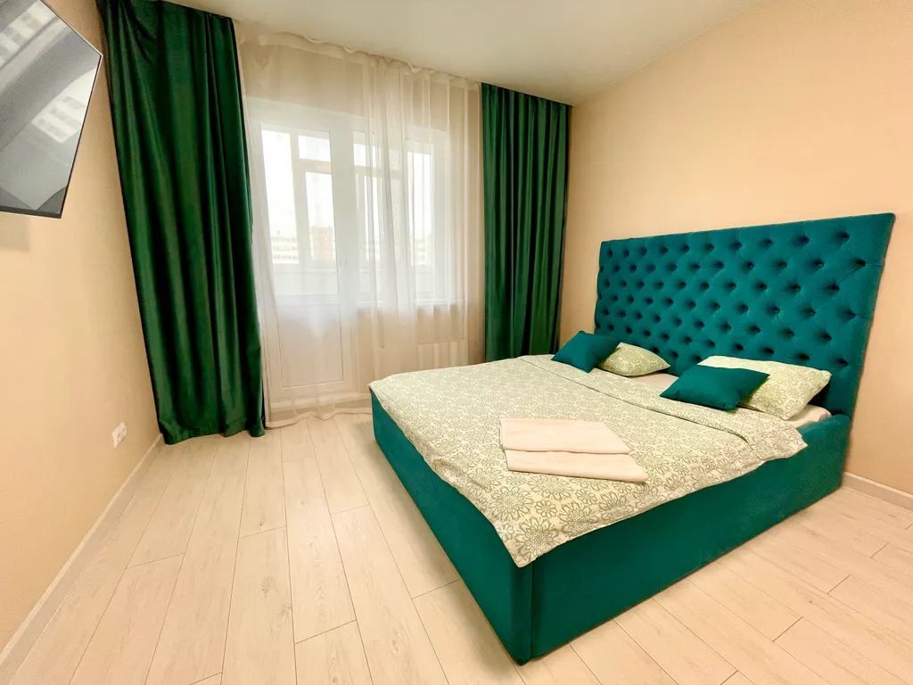 Уютная квартира ТЦ Аура — аренда посуточно в Сургут