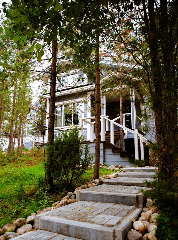 Уютный и просторный коттедж в сосновом бору на берегу озера