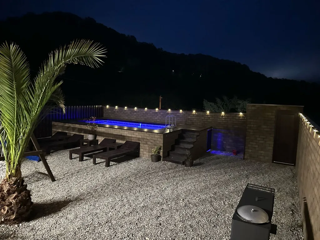 Дом у Дольмена