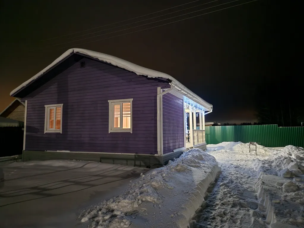 Коттедж Дом для семейного отдыха — Луга