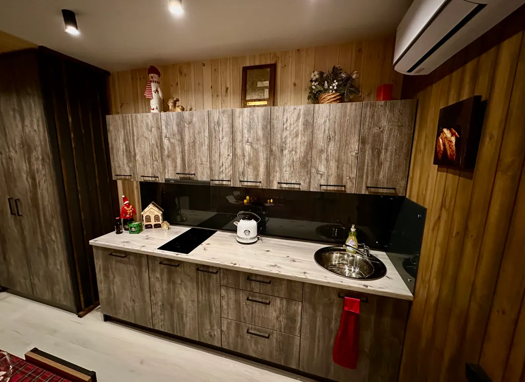 Уютный дом-лофт The Second с видом на реку и лес