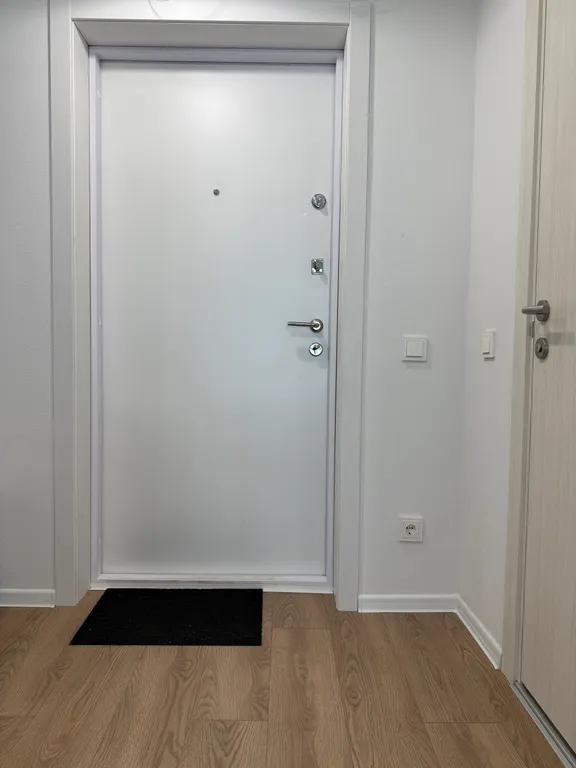 Тут хорошо на Космонавтов