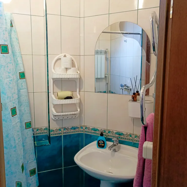 2-комнатная квартира возле набережной