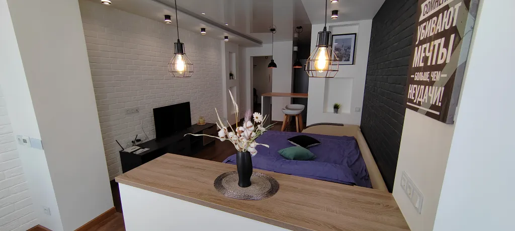 Квартира-студия с дизайнерским ремонтом рядом с центром города — аренда посуточно в Владимир