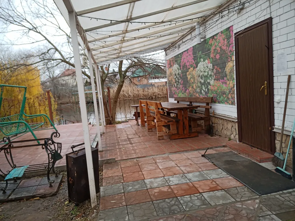 Уютный коттедж на берегу озера Став