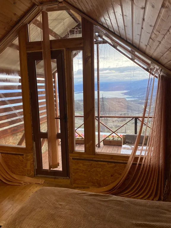 Дом с видом на горы