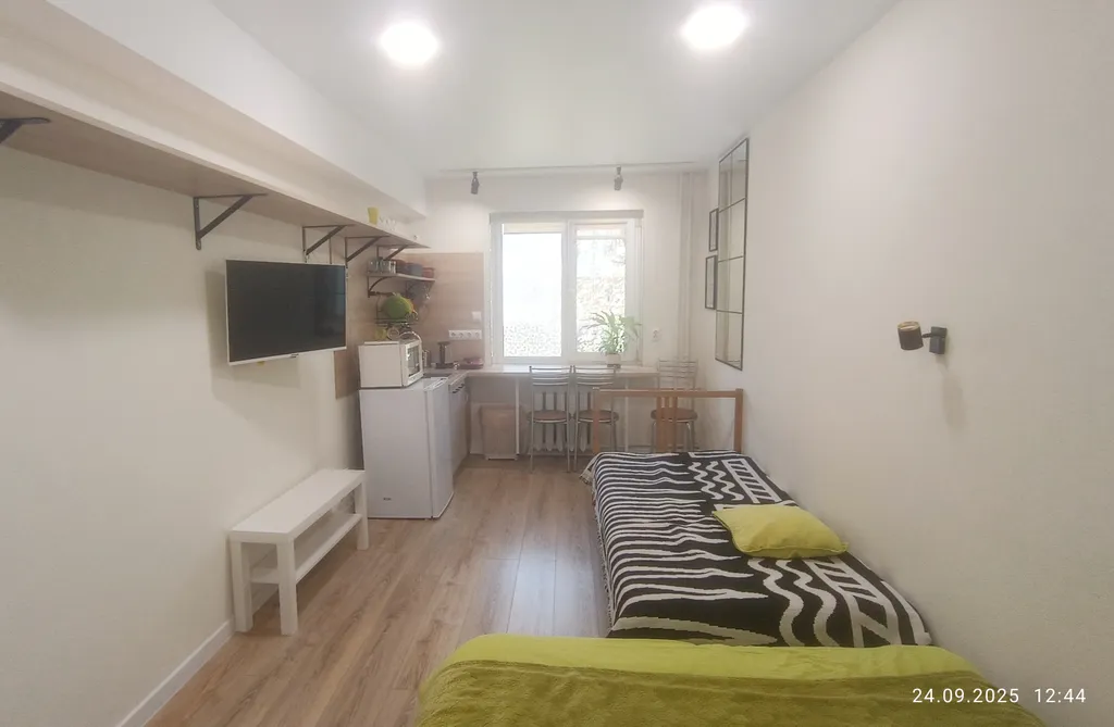 Уютное местечко возле пиццерии, небольшая комфортная студия