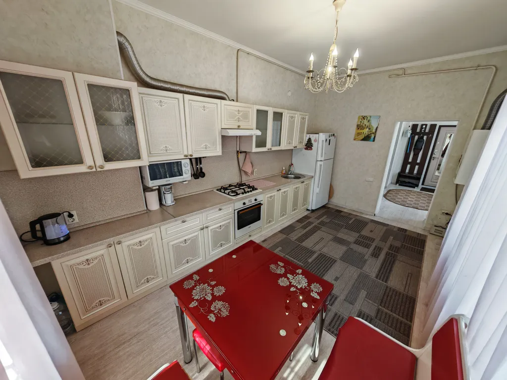 Уютная двухкомнатная квартира с шикарным расположением