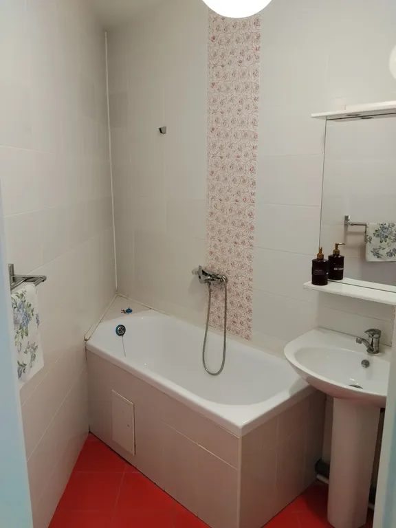 Дом замок с видом на море и горы